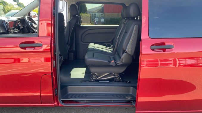 Mercedes-Benz Vito L2 Diesel Rwd 119CDI Select Crew Van 9G-Tronic - Image 16